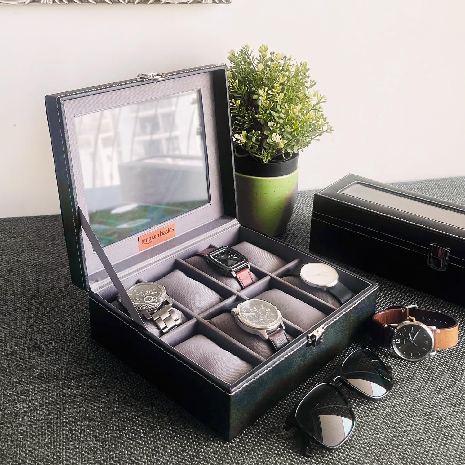 Amazon Basics Unisex Faux Leather Watch Organiser Box with 8 Slots | Watch Organiser with Transparent Lid (Black)